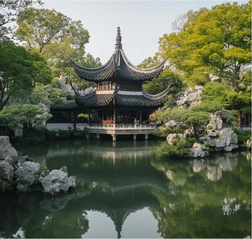 鹤庆县语芙餐饮有限公司